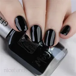 943 Nina, Moyra Gel look Neglelak